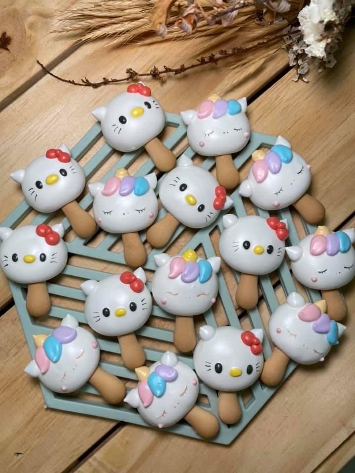 meringue cookies kitty